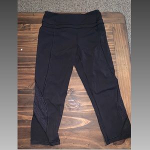 Lulu lemon size 6 leggings.